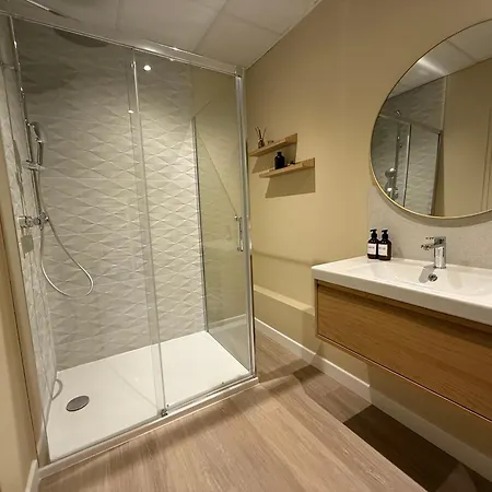 Daire Du 3 - Parking Prive Gratuit Reims